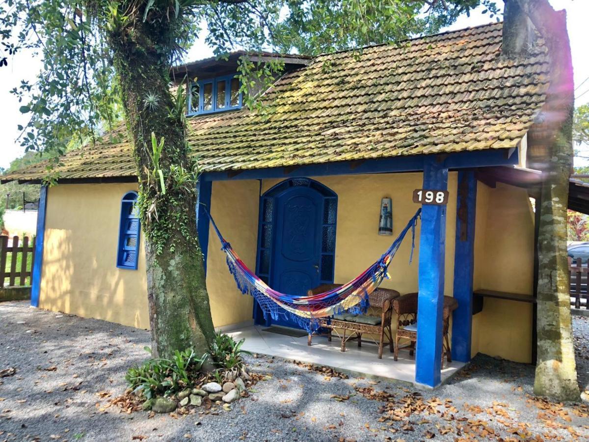 Chalés no centro de Bombinhas Villa Esterno foto