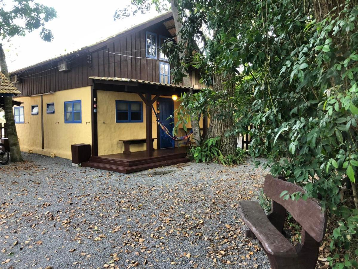 Chalés no centro de Bombinhas Villa Esterno foto